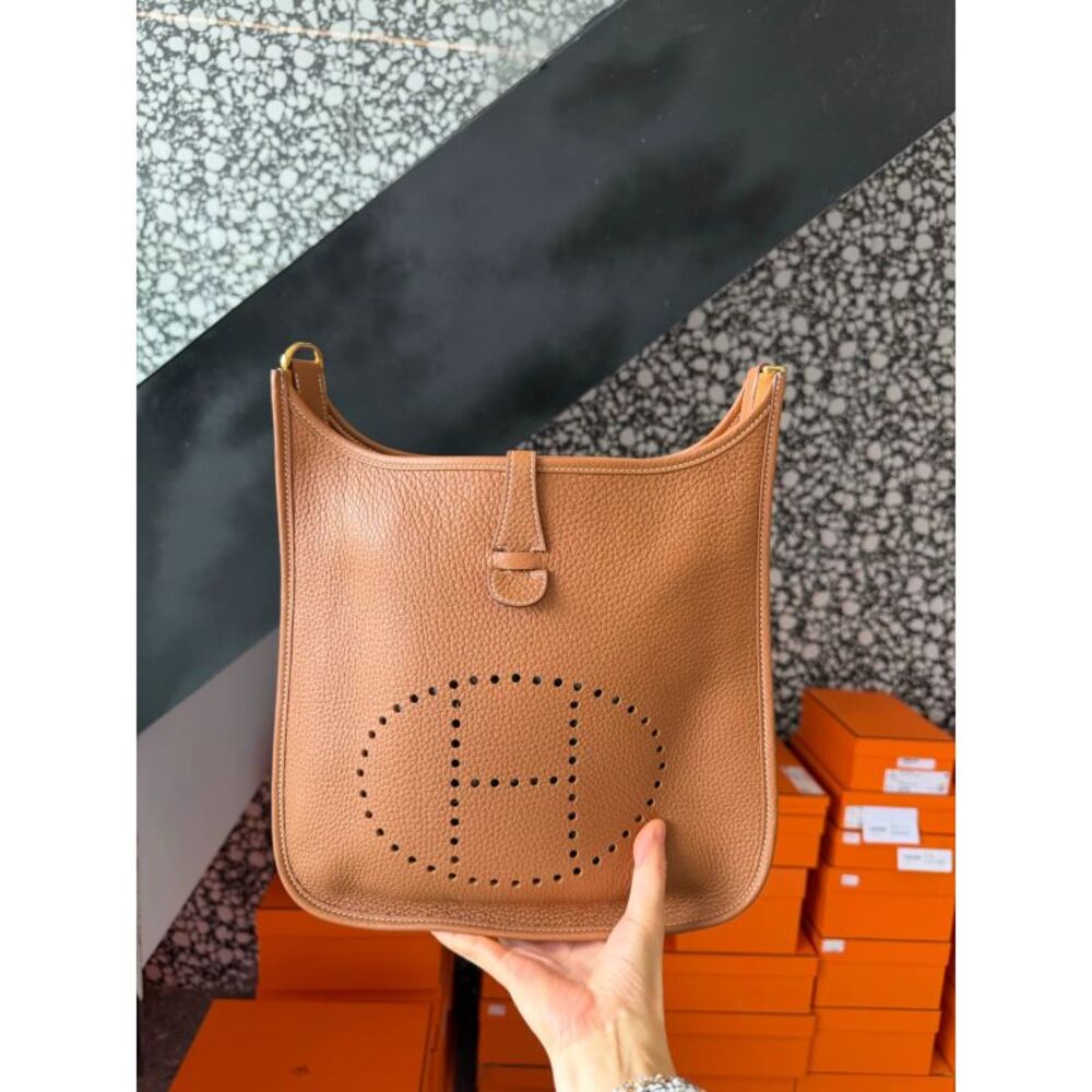 Hermès Women Pre-Loved Bag Very Good Condition